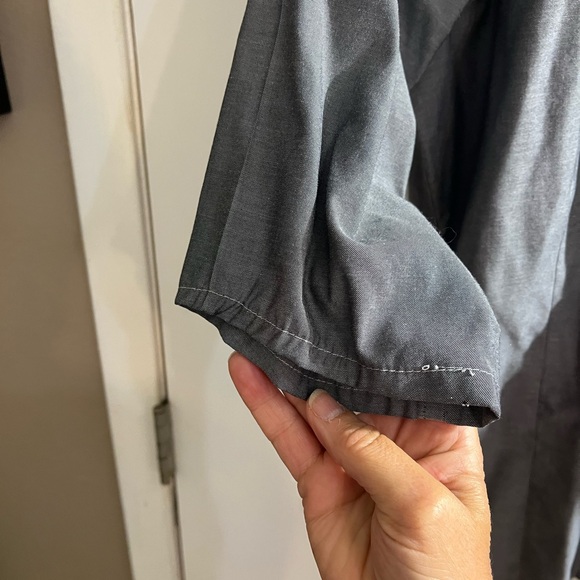 Eddie Bauer Women’s Button Down Shirt - Picture 7 of 7